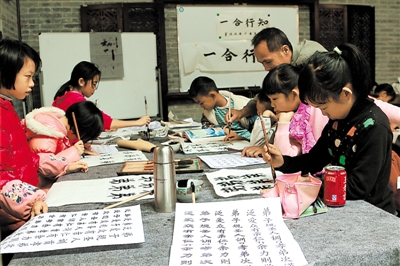 國(guó)學(xué)熱升溫 傳統(tǒng)文化教育如何從“近”到“進(jìn)”？