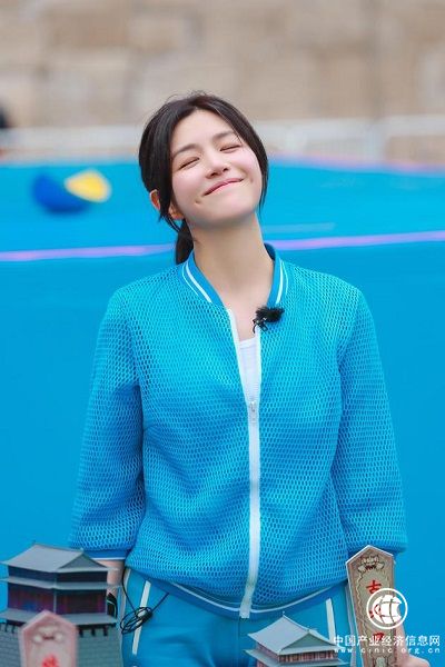 《我們來(lái)了》新手媽媽火辣來(lái)襲