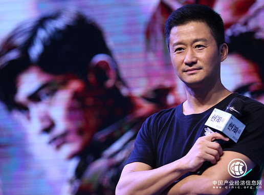 戰(zhàn)狼2的成功離不開謝楠的“大不了我還有一個小房子，電影賠了我養(yǎng)你！”