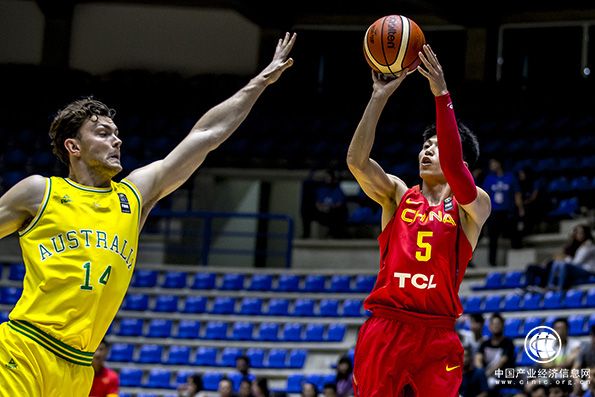 這是亞洲杯最好的半場(chǎng)球！硬抗澳大利亞兩節(jié)給我們哪些啟示