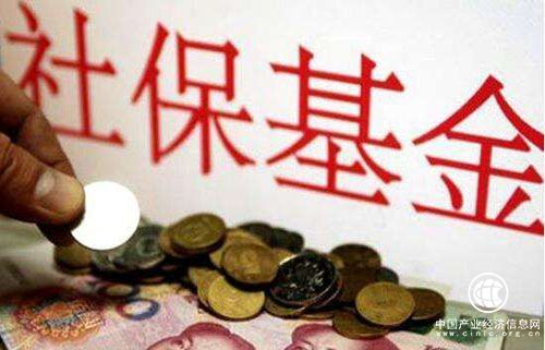 財(cái)政部：社?；鹕习肽曛С鲈?.5% 減稅降費(fèi)1.5萬(wàn)億