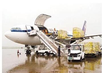 2017年我國民航運輸總周轉量突破千億噸公里