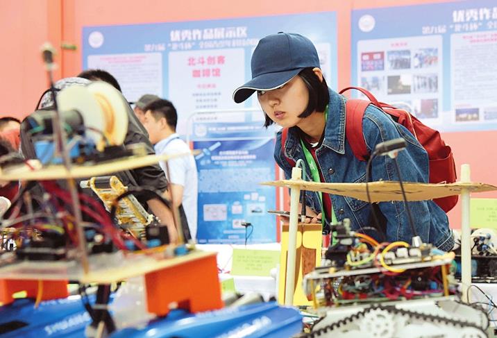 全國(guó)商業(yè)信息中心：今年消費(fèi)品市場(chǎng)預(yù)計(jì)增長(zhǎng)8.5%左右