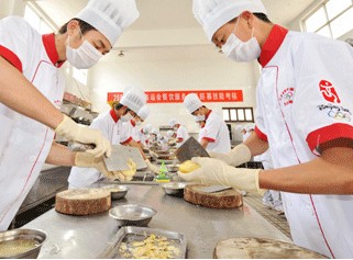 壓實食品安全主體責(zé)任 連鎖企業(yè)迎監(jiān)管新規(guī)