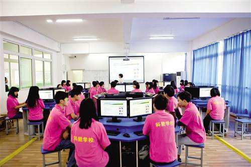 我國已建設職教集團1400余個 近3萬家企業(yè)參與