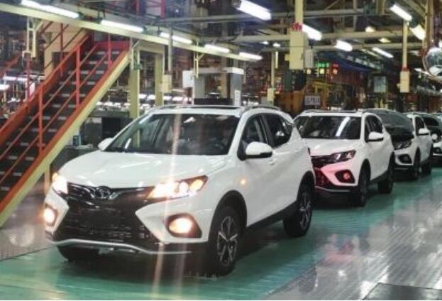 車企需多維發(fā)力應(yīng)對(duì)“成本漲+價(jià)格戰(zhàn)”雙重壓力