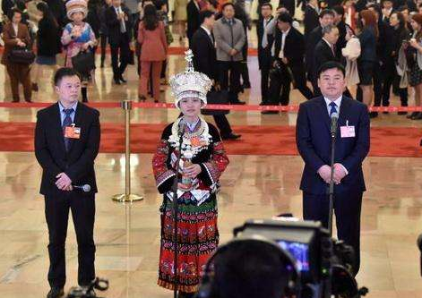 2019年全國(guó)兩會(huì)將繼續(xù)開(kāi)設(shè)“部長(zhǎng)通道”“代表通道”“委員通道”