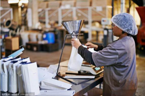 非洲經(jīng)濟(jì)：在修復(fù)中分化 在轉(zhuǎn)型中蓄能