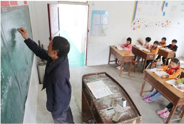 以教育家精神引領(lǐng)教師專業(yè)標(biāo)準(zhǔn)升級(jí)