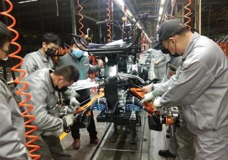 抗疫、生產(chǎn)兩不誤 全國各地復(fù)工忙！北上廣深均出臺(tái)政策護(hù)航