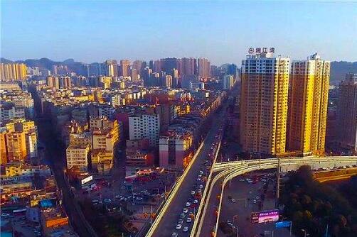 抓產(chǎn)業(yè)、抓項(xiàng)目、抓招商！貴州有多拼