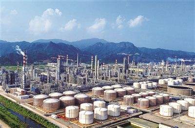 化工期貨行情 “過山車” 國內(nèi)石化產(chǎn)業(yè)要如何扛住壓力蹚出新路？