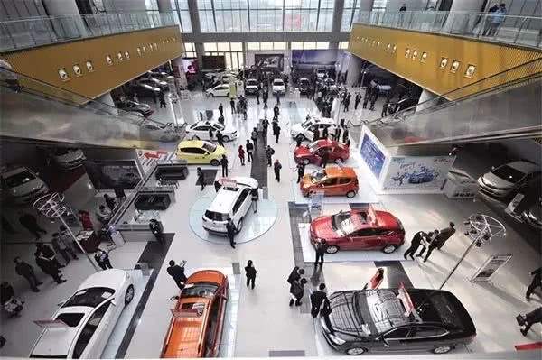 商務(wù)部：開展汽車流通消費(fèi)改革試點(diǎn)