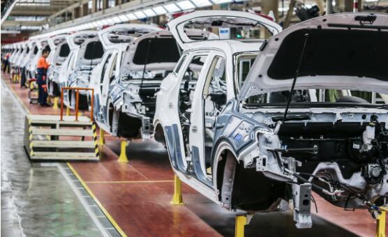 緊握機(jī)遇，中國(guó)汽車(chē)出海啟新程