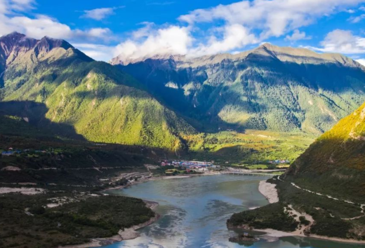 《西藏自治區(qū)“十四五”時(shí)期特色文化產(chǎn)業(yè)發(fā)展規(guī)劃》正式發(fā)布