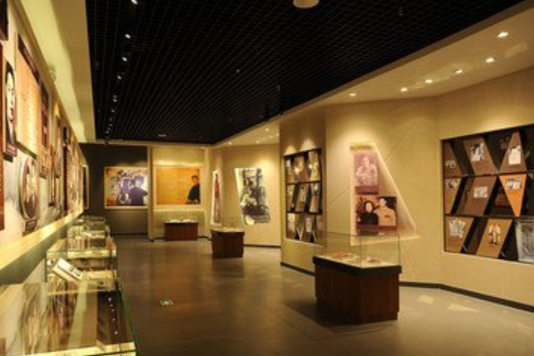 以畫為媒，傳遞博物館美術(shù)館的力量