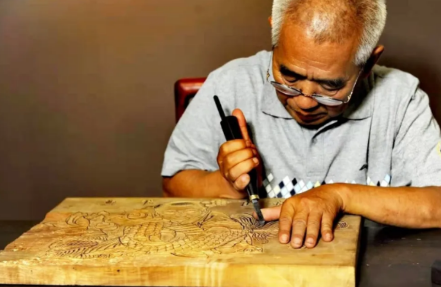 天津推進楊柳青木版年畫創(chuàng)新傳承與版權(quán)開發(fā)--畫里有“津”彩