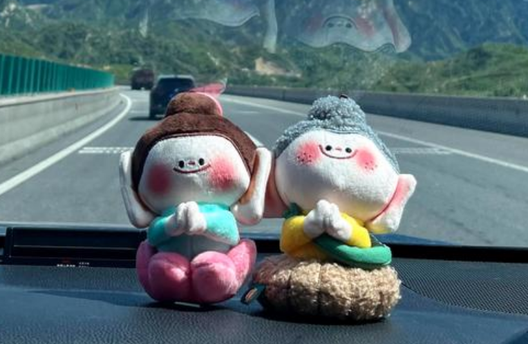 毛絨文創(chuàng)走紅，可愛經(jīng)濟(jì)何以“圈粉”年輕人