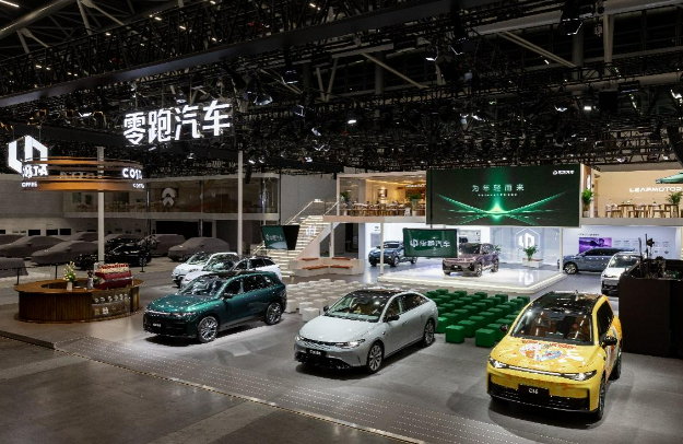 零跑全新B系列首款全球化車型B10廣州車展國內首秀