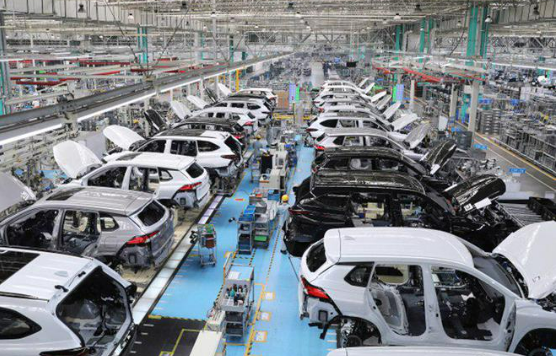 中國(guó)一汽2024年整車(chē)出口12.5萬(wàn)輛 同比增長(zhǎng)36.2%