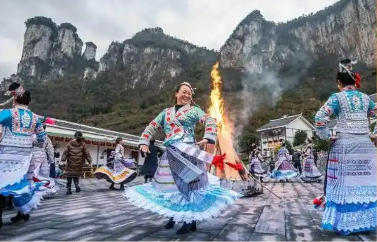 脫貧地區(qū)新年里的三個(gè)瞬間