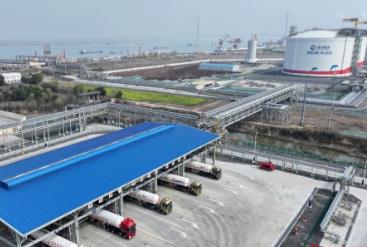 國內(nèi)首座內(nèi)河LNG接收站投運(yùn)