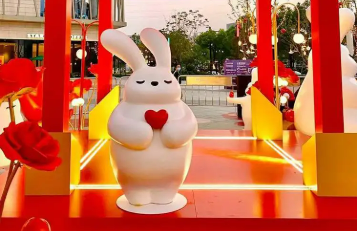 帶上“娃娃”去郊游：“悅己”成文旅消費(fèi)新亮點(diǎn)