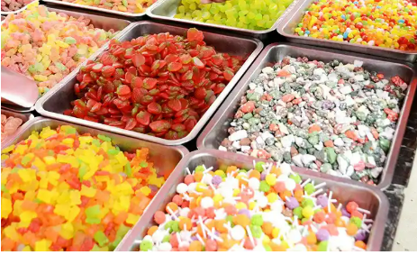 傳統(tǒng)巨頭入局 新銳品牌涌現(xiàn) 軟糖市場從粗放增長轉(zhuǎn)向精細(xì)化競爭
