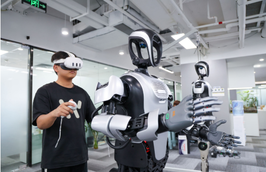 具身智能由“虛”向“實(shí)”的突破與挑戰(zhàn)