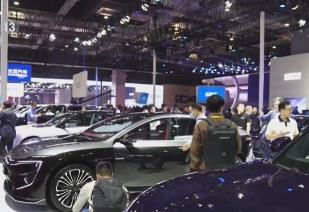 世界汽車工業(yè)“瞰”中國(guó)！“智能化”全鏈條加速跑 中國(guó)汽車加“數(shù)”蝶變