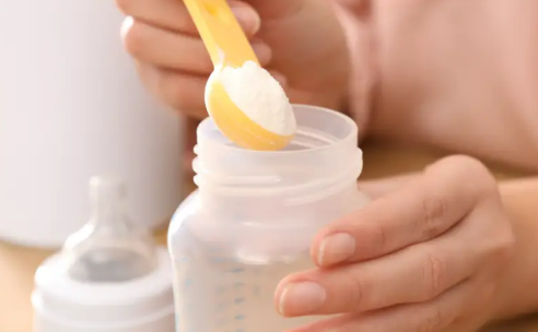 《特殊醫(yī)學(xué)用途嬰兒配方食品按新國標(biāo)注冊問答》發(fā)布