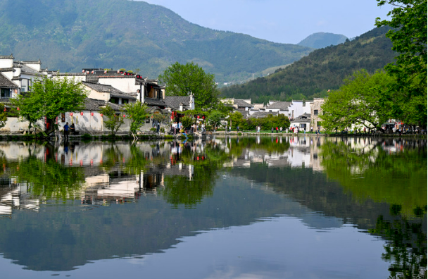 從大景區(qū)到小村莊，