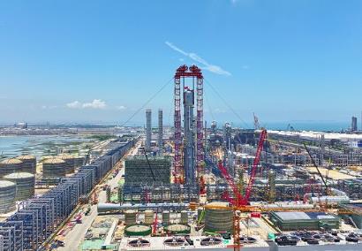 全球最大環(huán)氧乙烷/乙二醇（EO/EG）洗滌塔成功吊裝