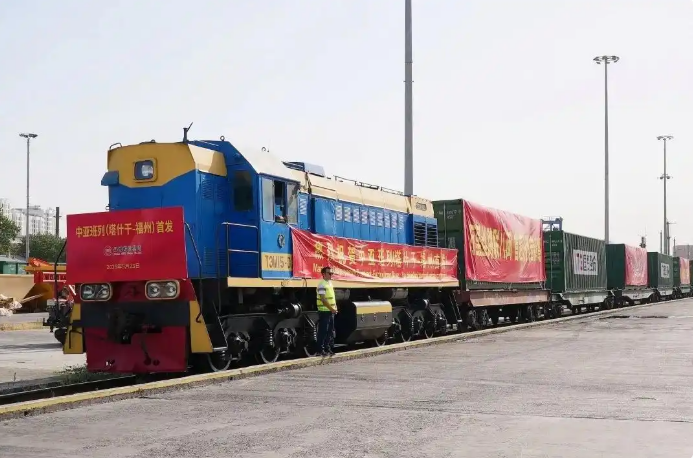 始發(fā)塔什干！福建首趟回程中亞班列開行