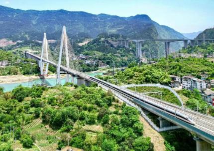 渝廈高鐵重慶東至黔江段6月27日開(kāi)通運(yùn)營(yíng)