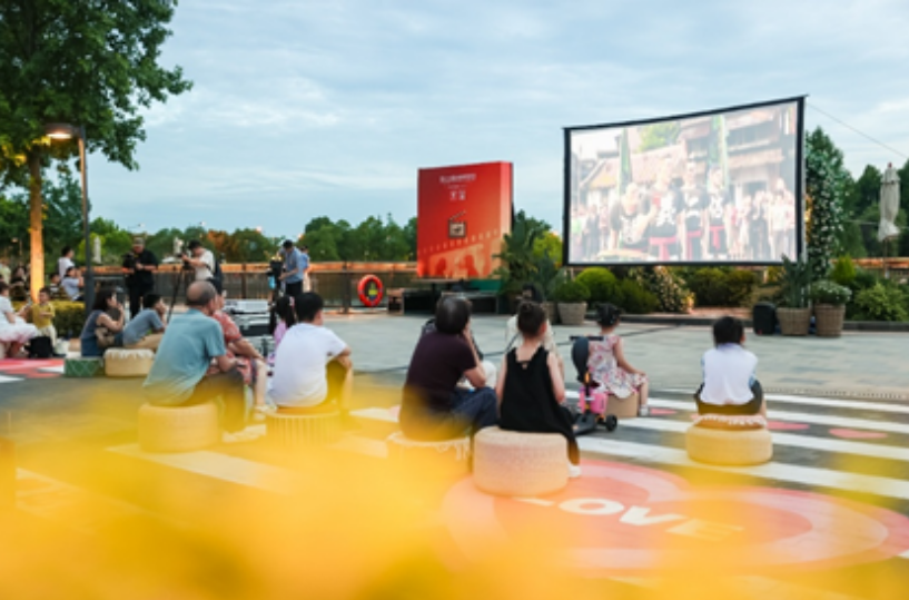 暑期文旅多點開花 “詩和遠方”正當“夏”