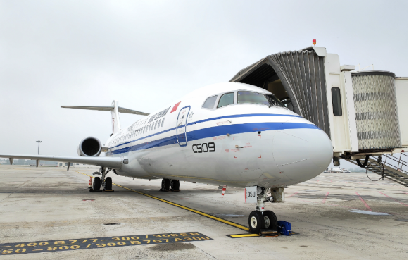 國(guó)航C909開通首條國(guó)際航線