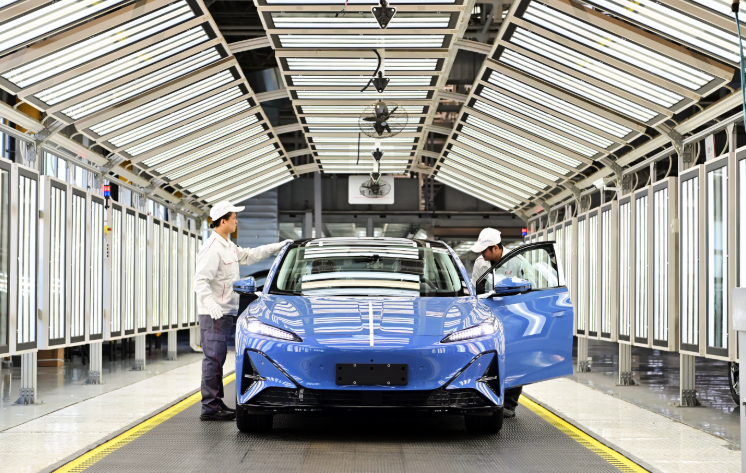 中國(guó)一汽2025年上半年銷售整車超157萬(wàn)輛