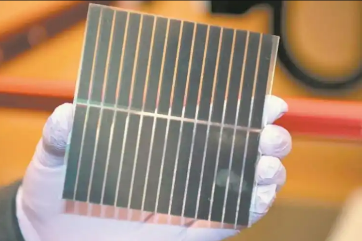 白馬湖實(shí)驗(yàn)室鈣鈦礦太陽(yáng)能電池同時(shí)刷新兩項(xiàng)世界紀(jì)錄