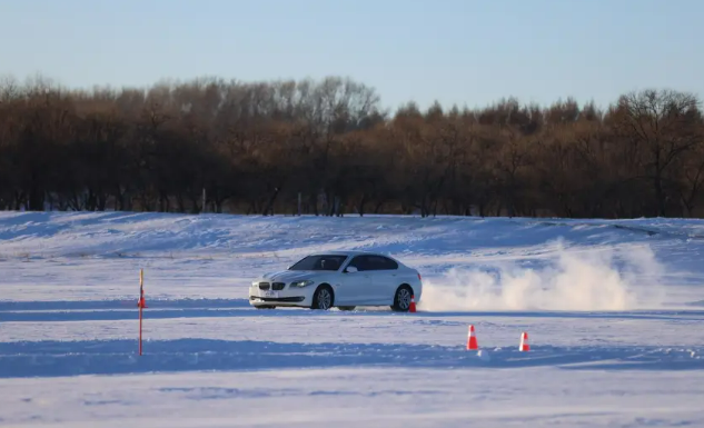 冷資源撬動(dòng)熱賽道 寒區(qū)試車?yán)L產(chǎn)業(yè)鏈