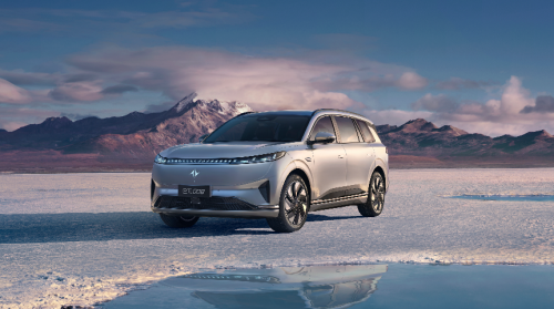 告別擁擠！eπ008六座版：真三排大空間，讓全家舒享每一程