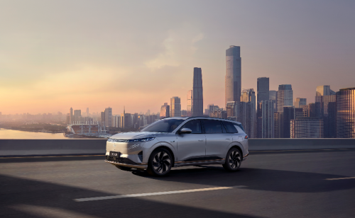 ?東風(fēng)奕派eπ008五座版：20萬(wàn)級(jí)“魔術(shù)空間王”，家庭舒適出行最優(yōu)解？