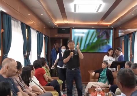 暑運過半鐵路客流持續(xù)攀升 激發(fā)消費活力