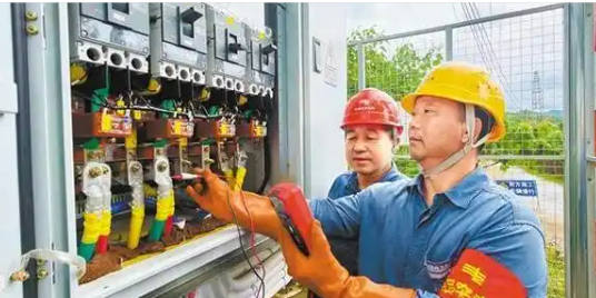 電力應(yīng)急亮“尖兵” 央企責(zé)任筑“長城”