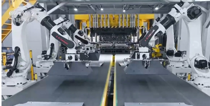 平均每分鐘就有一輛新車下線 中國(guó)汽車加速駛上協(xié)同創(chuàng)新之路