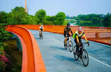 到2030年體育產(chǎn)業(yè)發(fā)展水平大幅躍升，總規(guī)模超7萬億元