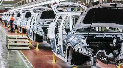 政策協(xié)同 企業(yè)聚力  汽車產(chǎn)業(yè)新舊動能加速迭代