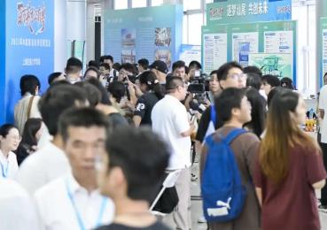 深圳創(chuàng)新校招規(guī)則：提前調(diào)研畢業(yè)生需求，讓“人找崗”變“崗找人”