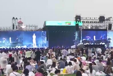 全國(guó)演出市場(chǎng)迎來觀演熱潮 為假期注入濃厚的文化活力與消費(fèi)動(dòng)力