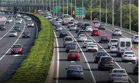 24.33億人次！國(guó)慶中秋假期我國(guó)交通出行人數(shù)創(chuàng)歷史新高
